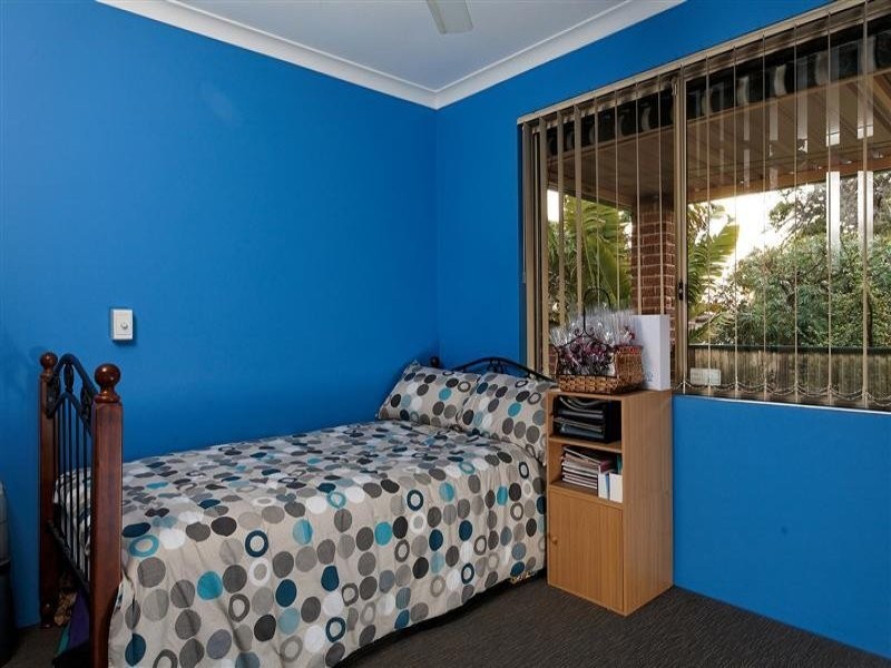 12 Sherbrooke Gardens, Bibra Lake WA 6163