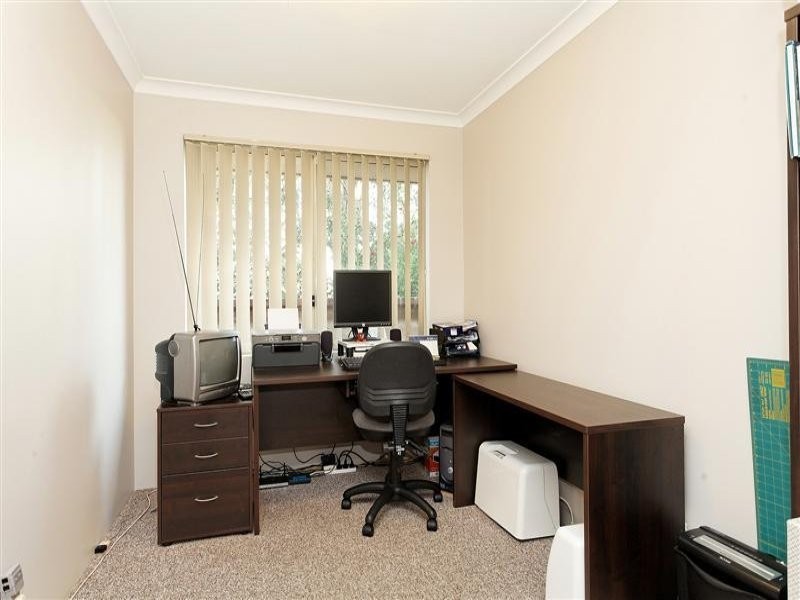 12 Sherbrooke Gardens, Bibra Lake WA 6163