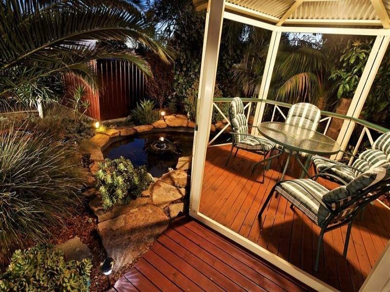 12 Sherbrooke Gardens, Bibra Lake WA 6163