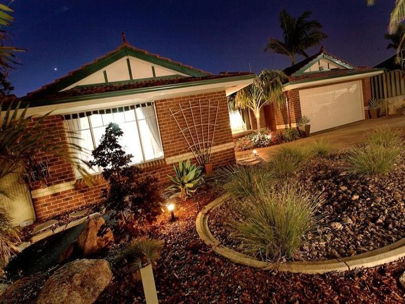 12 Sherbrooke Gardens, Bibra Lake WA 6163