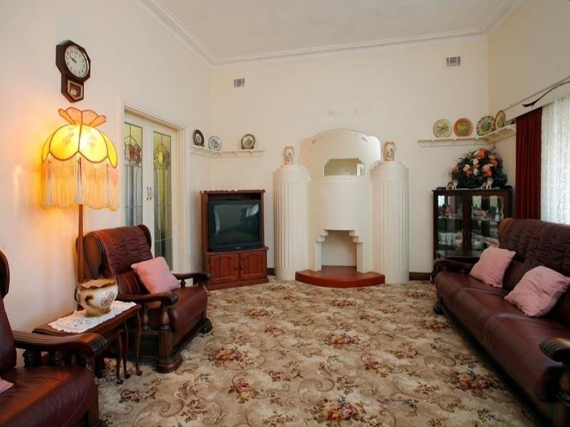 249 South Street, Beaconsfield WA 6162