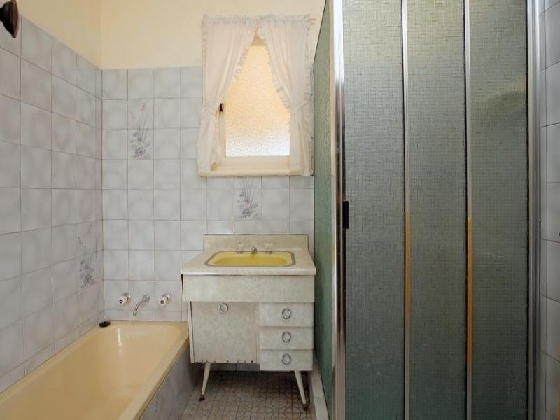 249 South Street, Beaconsfield WA 6162