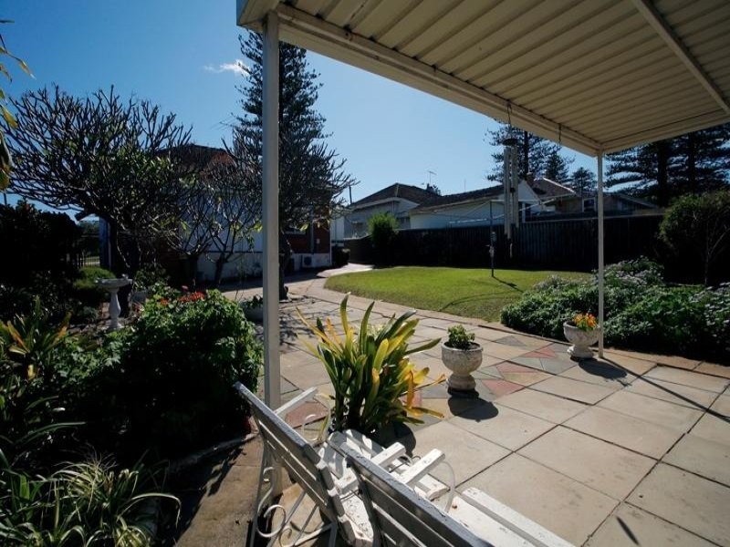 249 South Street, Beaconsfield WA 6162