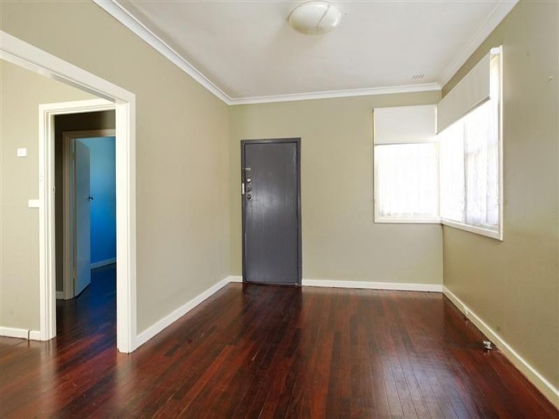 15 Capulet Street, Coolbellup WA 6163