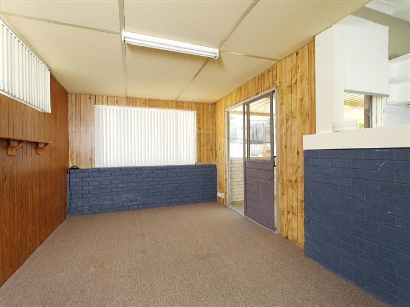 15 Capulet Street, Coolbellup WA 6163