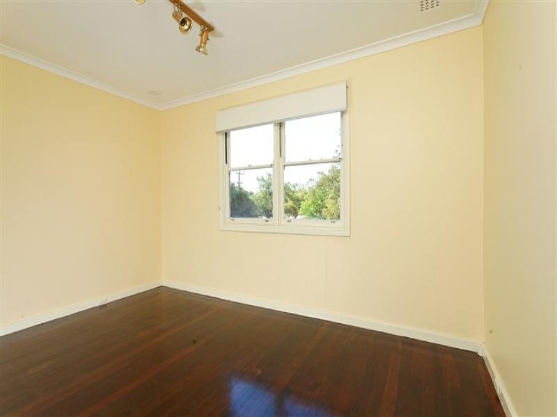 15 Capulet Street, Coolbellup WA 6163
