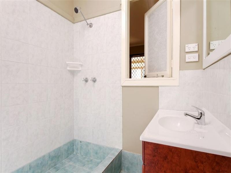15 Capulet Street, Coolbellup WA 6163