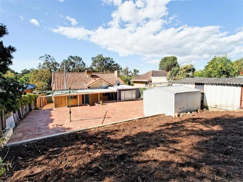 15 Capulet Street, Coolbellup WA 6163