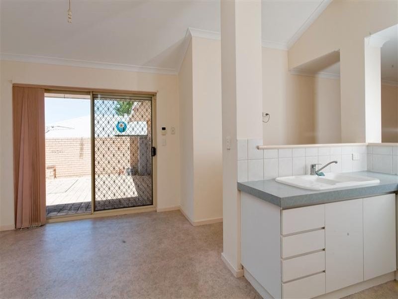 5A Jemerson Street, Willagee WA 6156