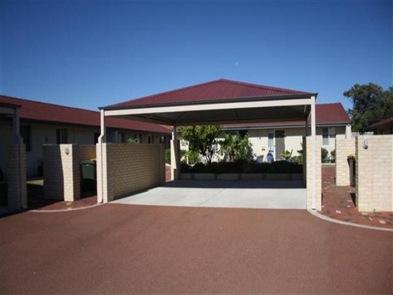 2/10 Brindle Street, Coolbellup WA 6163