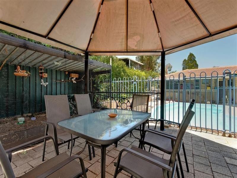 8 Griffiths Street, Kelmscott WA 6111