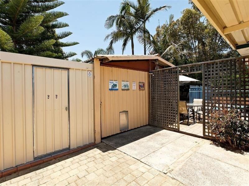 8 Griffiths Street, Kelmscott WA 6111