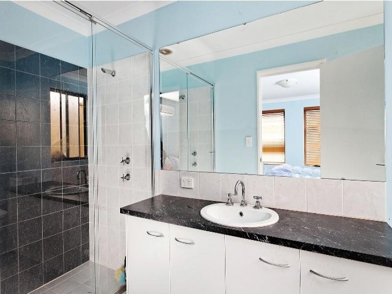 4B Walker Court, Kardinya WA 6163