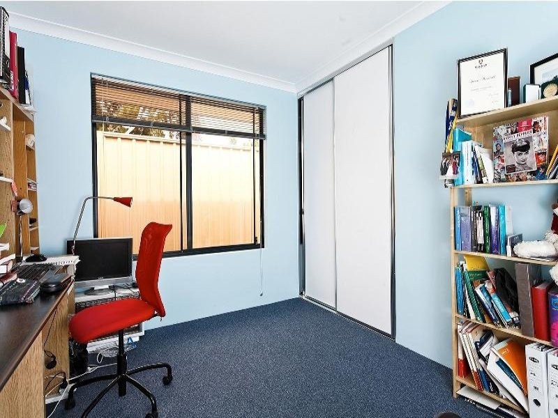 4B Walker Court, Kardinya WA 6163