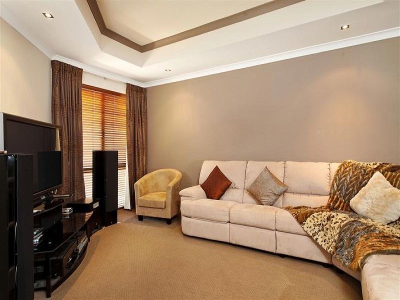 27 Roper Boulevard, Hammond Park WA 6164