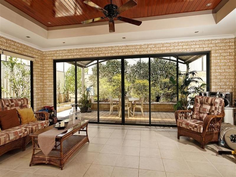 27 Roper Boulevard, Hammond Park WA 6164