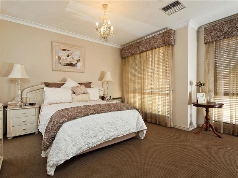 27 Roper Boulevard, Hammond Park WA 6164