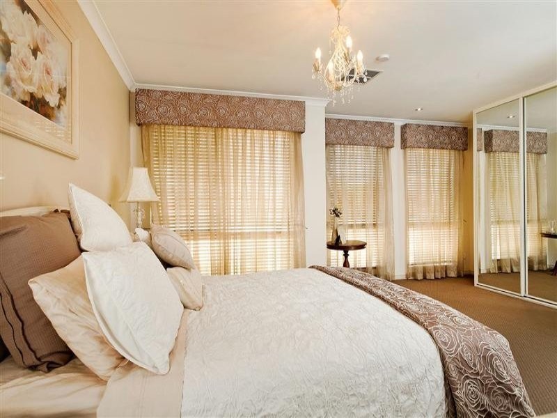 27 Roper Boulevard, Hammond Park WA 6164