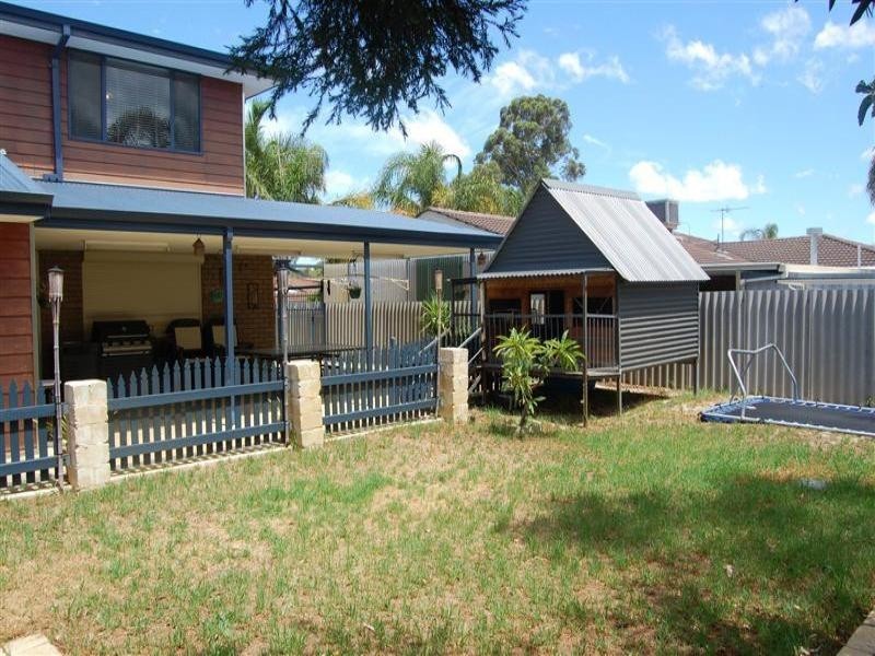33 Hibiscus Road, Maddington WA 6109