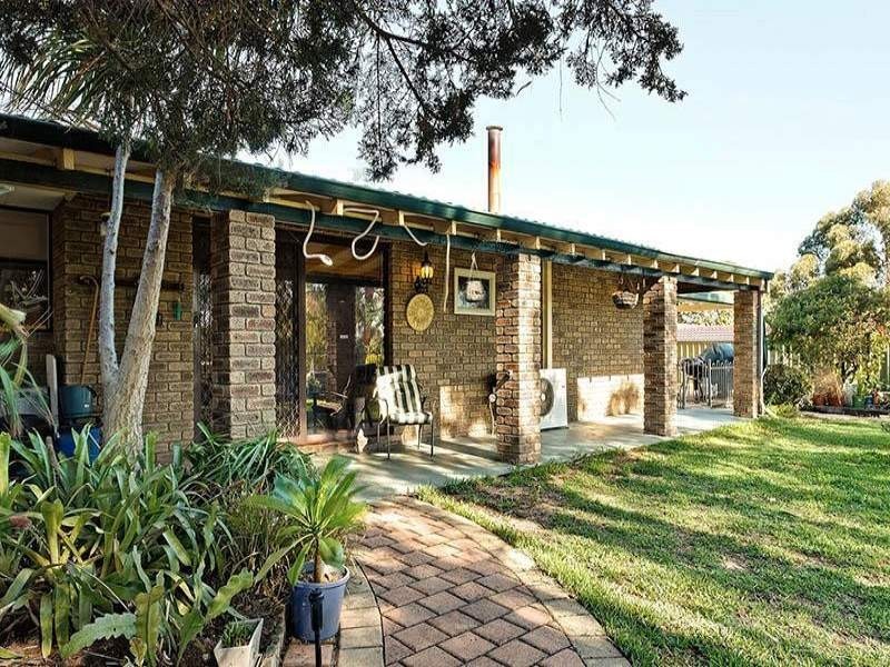 2 Gull Way, Yangebup WA 6164