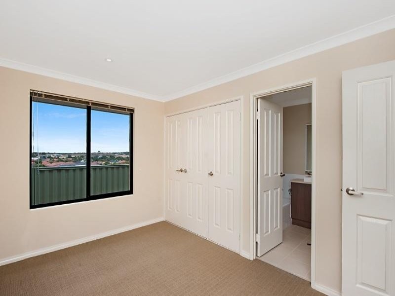 4/4 L’Aquila Circle, Beeliar WA 6164