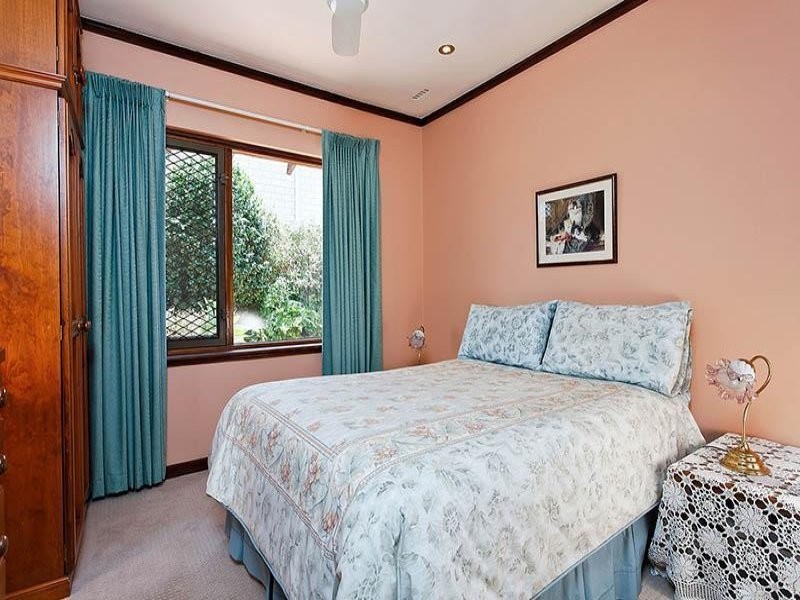 11 Ralston Road, Kardinya WA 6163