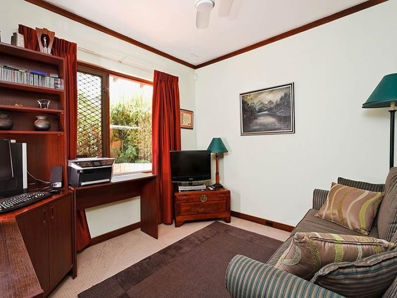 11 Ralston Road, Kardinya WA 6163