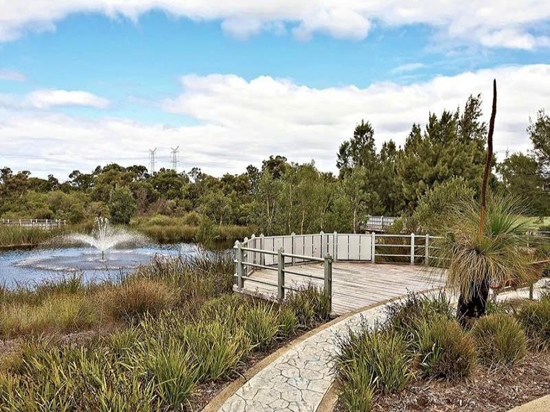 12/18 Serenity Parkway, Hammond Park WA 6164