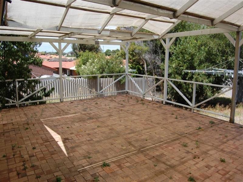 28A Southend Road, Hamilton Hill WA 6163