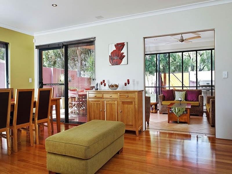 25 Williamson Road, Kardinya WA 6163