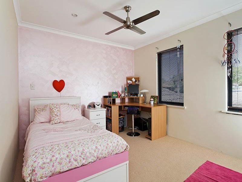 25 Williamson Road, Kardinya WA 6163