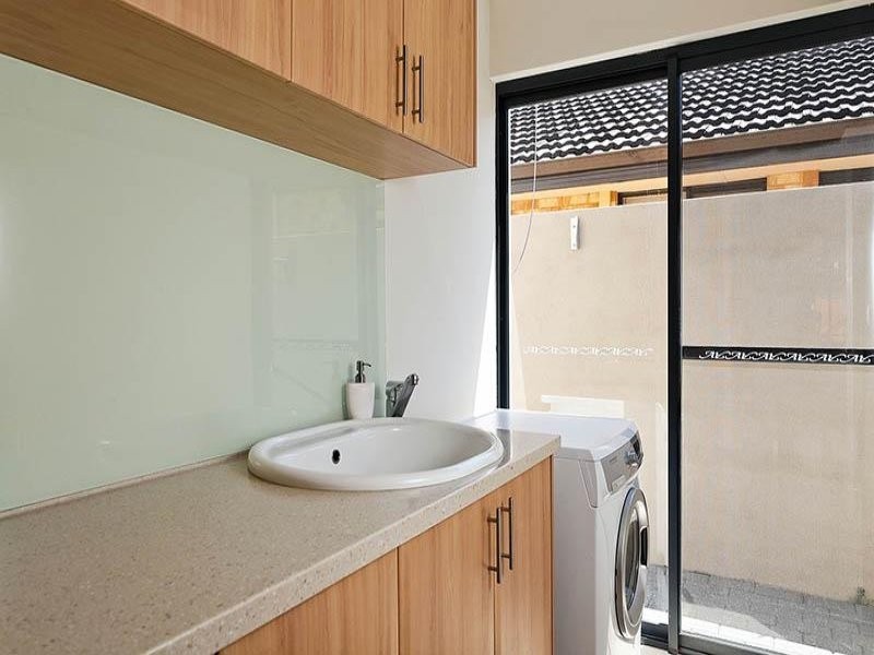 25 Williamson Road, Kardinya WA 6163