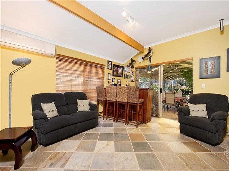5 Constitution Gardens, Bibra Lake WA 6163