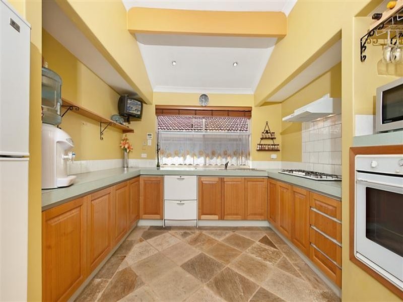 5 Constitution Gardens, Bibra Lake WA 6163