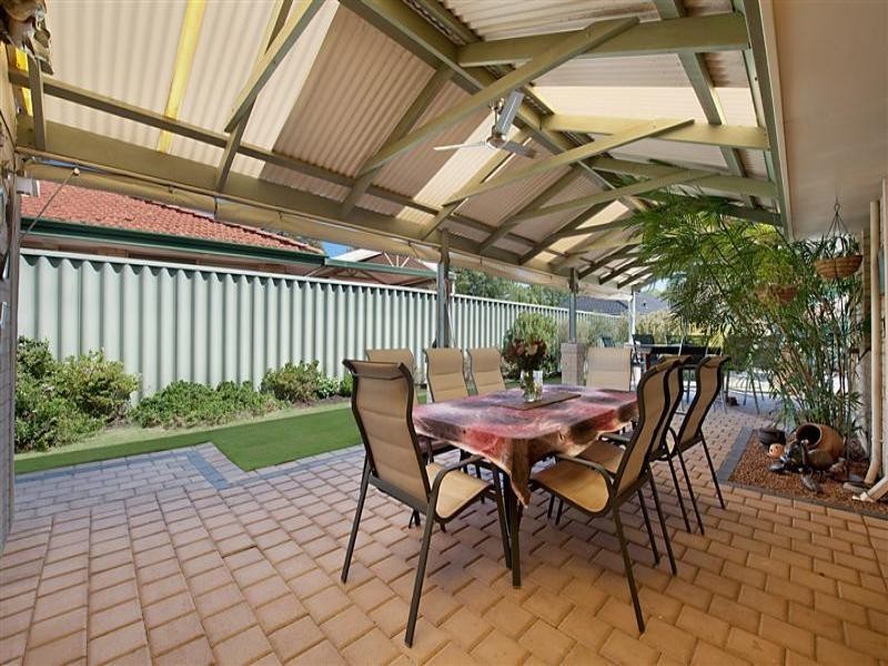 5 Constitution Gardens, Bibra Lake WA 6163