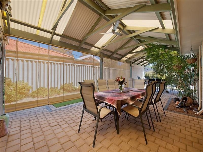 5 Constitution Gardens, Bibra Lake WA 6163