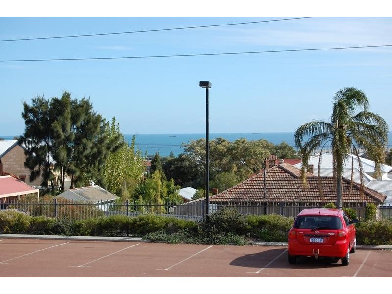 48 Fifth Avenue, Beaconsfield WA 6162