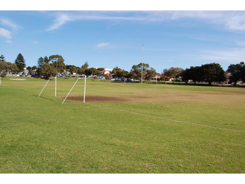 48 Fifth Avenue, Beaconsfield WA 6162
