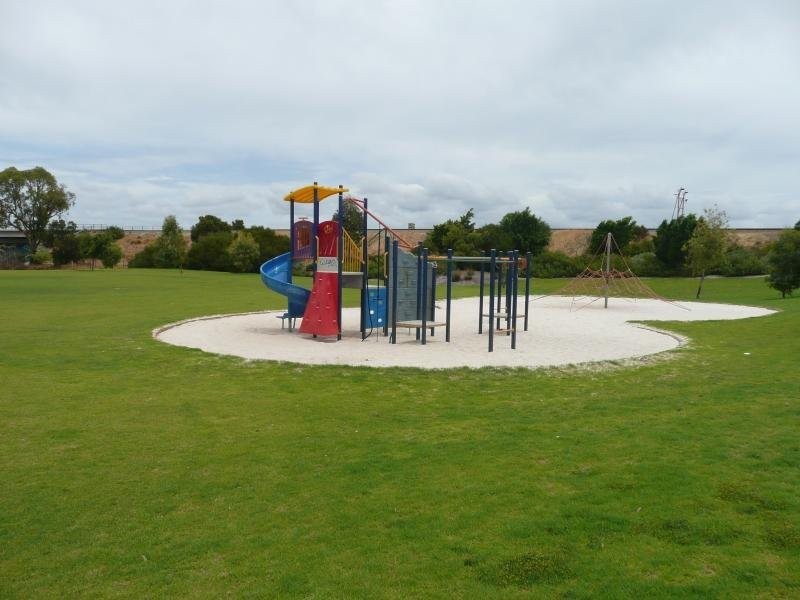 9/4 L'Aquila Circle, Beeliar WA 6164