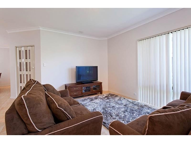 2/21 Ellesmere Circuit, Success WA 6164