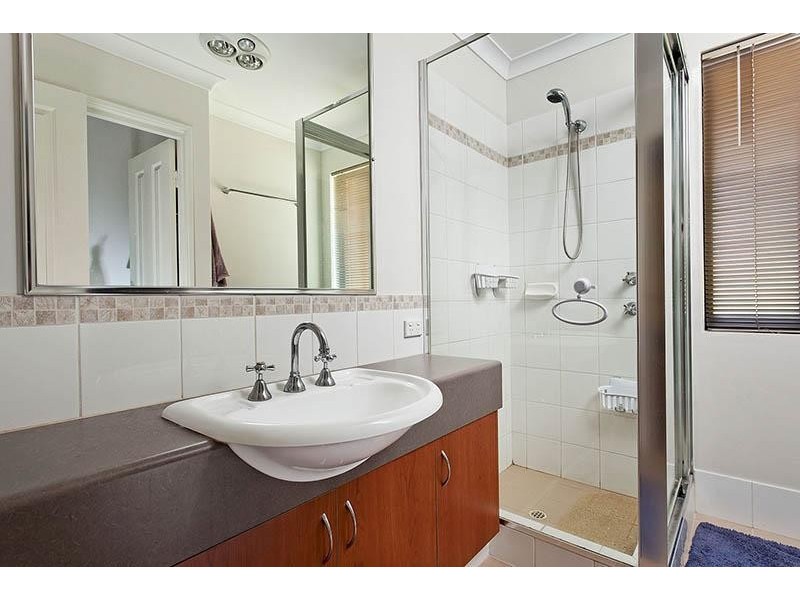 2/21 Ellesmere Circuit, Success WA 6164