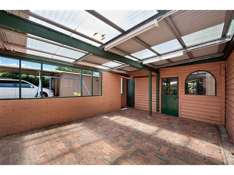 279 Morrison Road, Swan View WA 6056