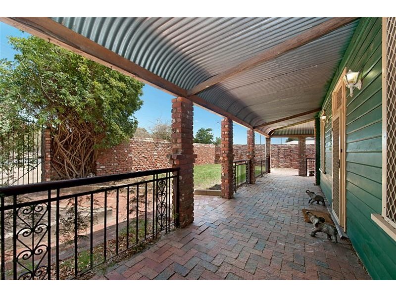 279 Morrison Road, Swan View WA 6056