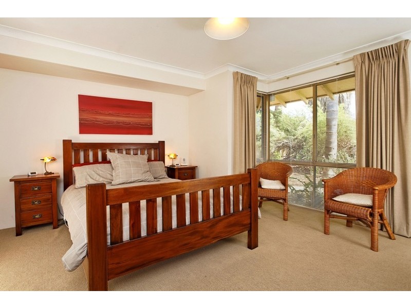 127 Le Souef Drive, Kardinya WA 6163