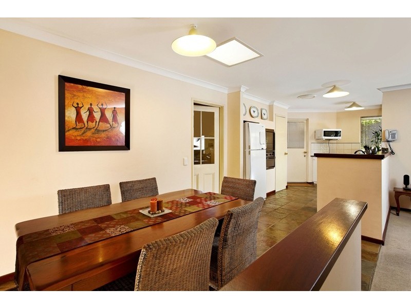 127 Le Souef Drive, Kardinya WA 6163