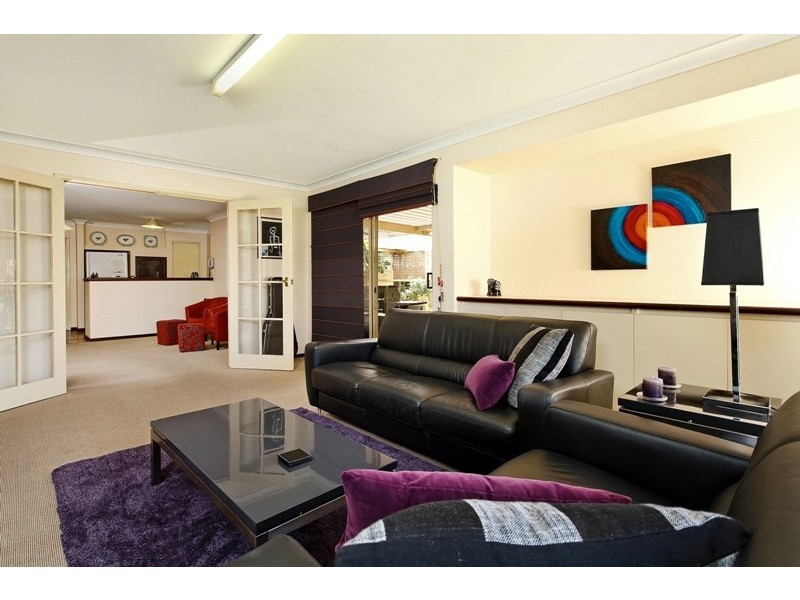 127 Le Souef Drive, Kardinya WA 6163