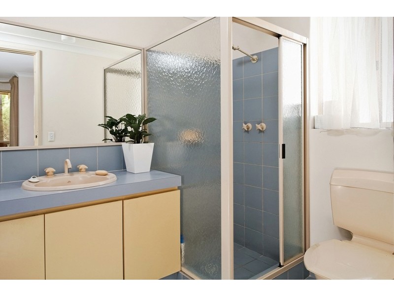 127 Le Souef Drive, Kardinya WA 6163