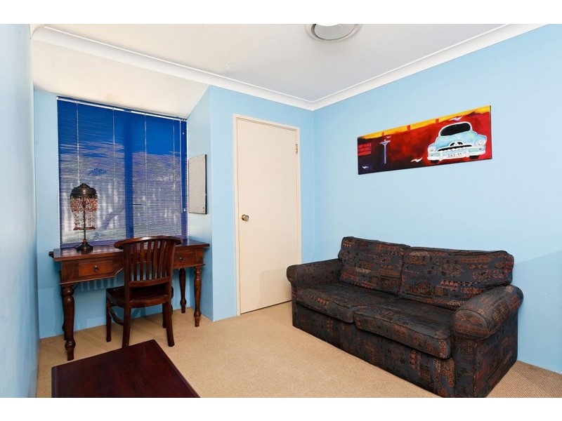 127 Le Souef Drive, Kardinya WA 6163