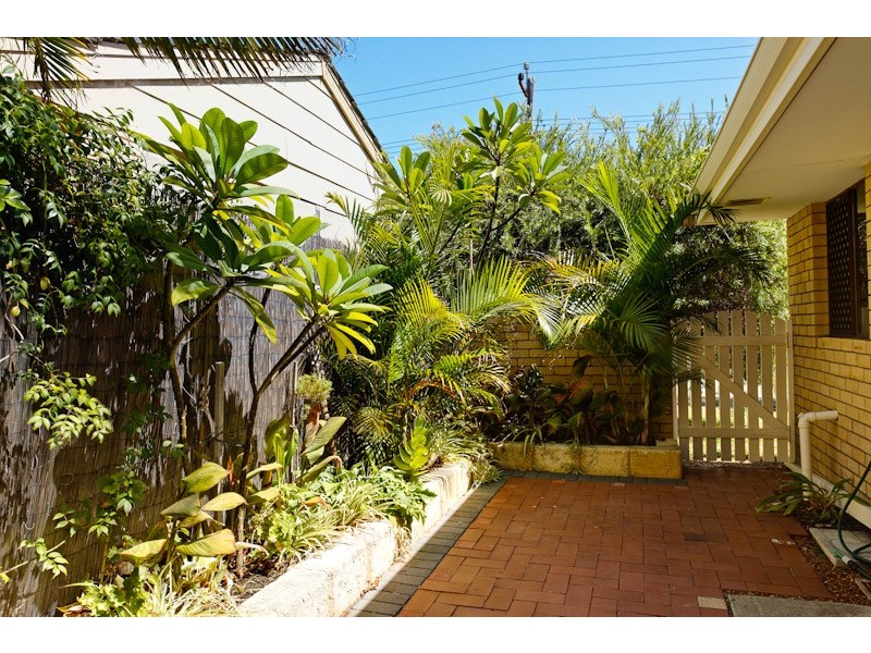 8/6 McKimmie Road, Palmyra WA 6157