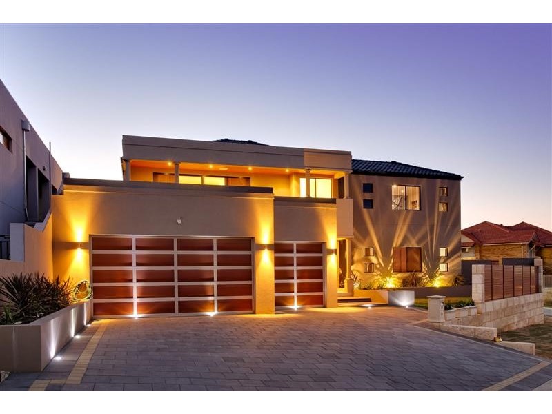 8 Tindal Avenue, Yangebup WA 6164